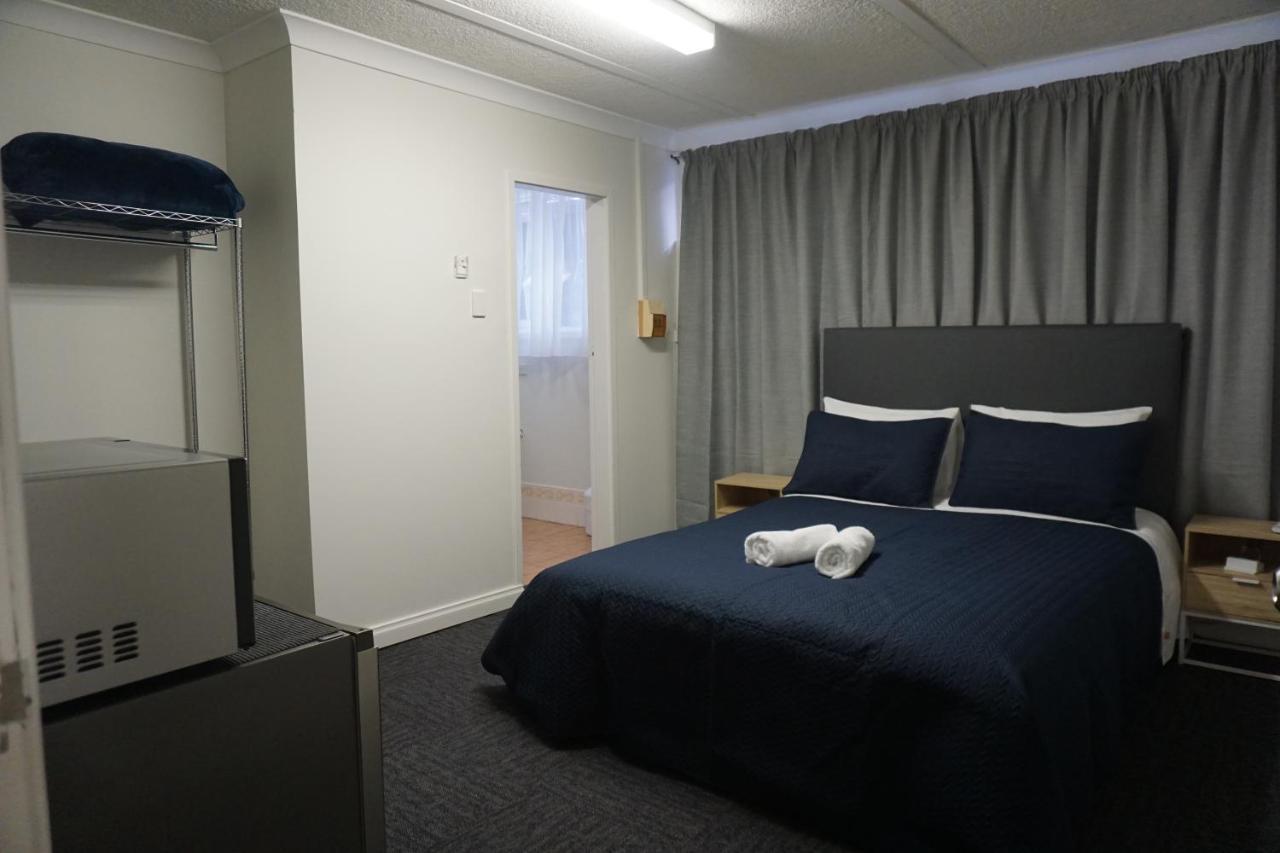 Warners Bay Hotel Экстерьер фото