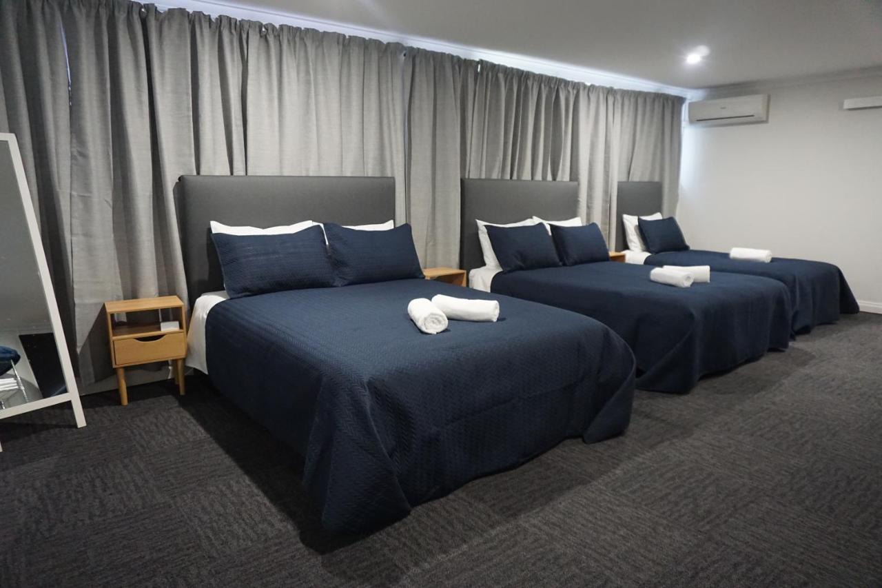 Warners Bay Hotel Экстерьер фото